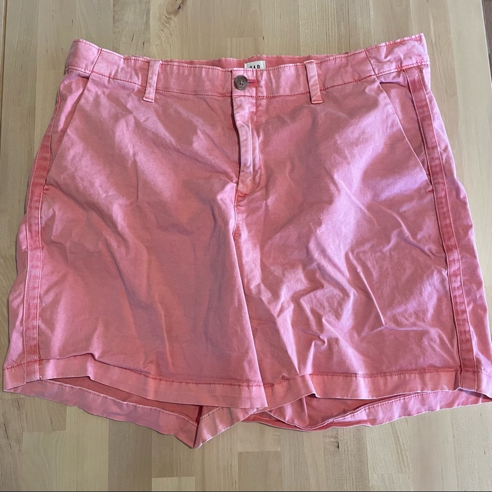GAP Girlfriend Chino Shorts Salmon 14